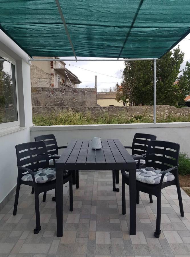 Sound Of The Sea Apartment Vrsi Exterior photo